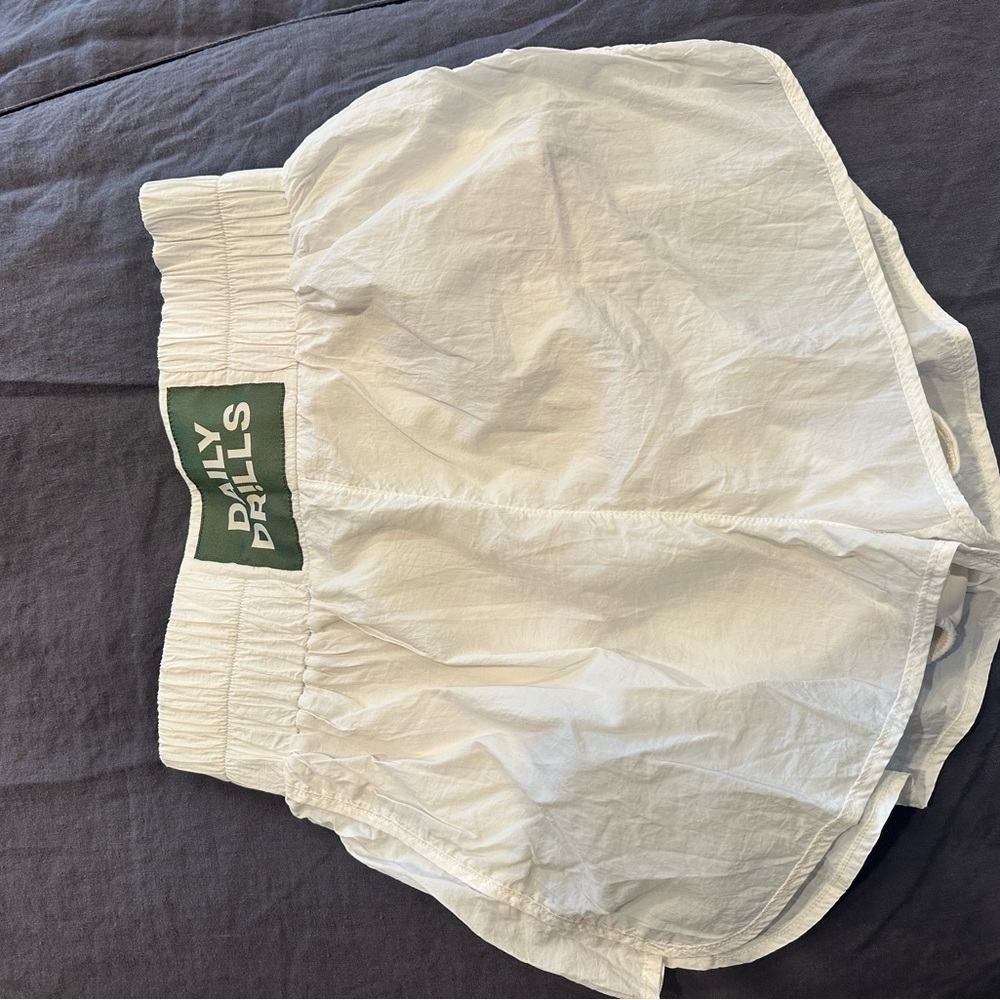 Daily Drills White Relaxed Fit Shorts